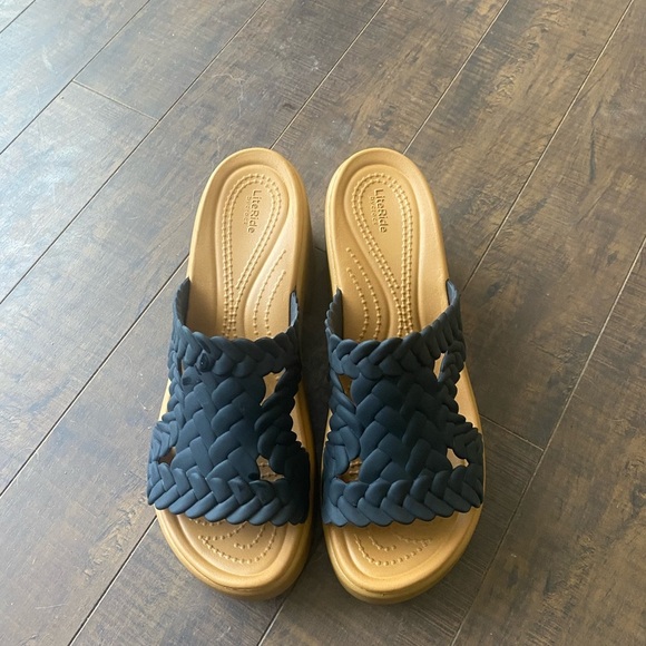 Crocs Brooklyn Woven heels - Picture 5 of 11